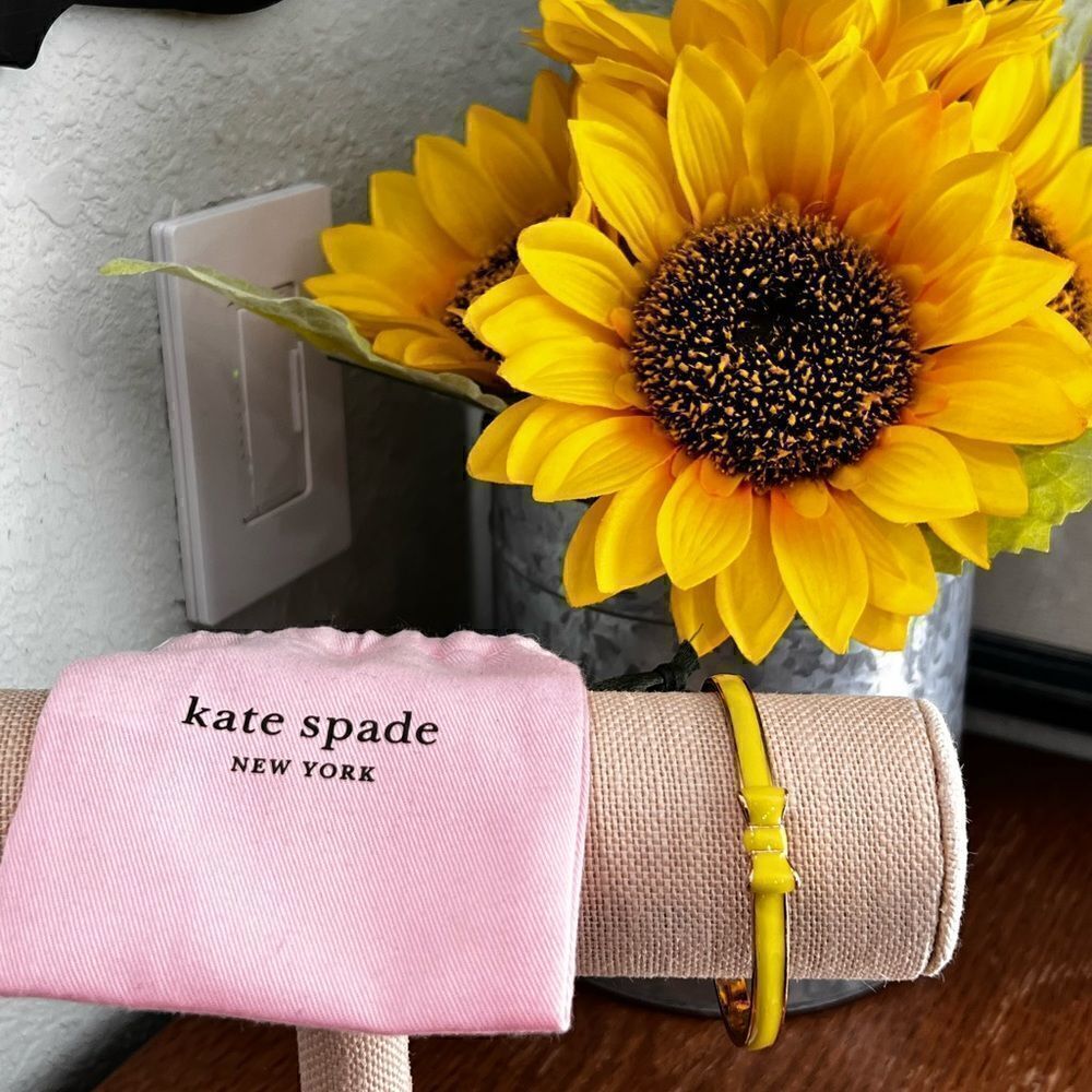 EUC Kate Spade Bangle Bracelet #TSBR